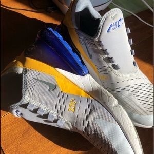 Nike Boys Air Max 270 size 7Y